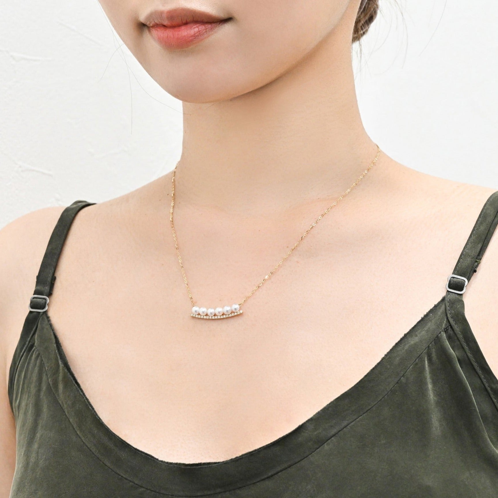 Sweet Pea Smile Necklace NE017